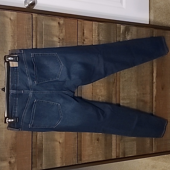 High Rise Jegging - Picture 4 of 7